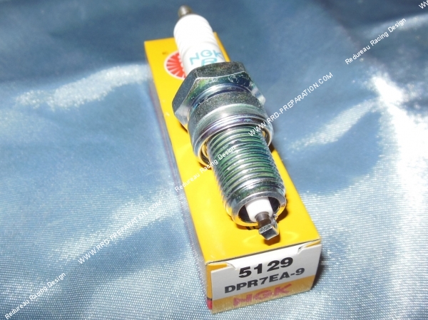 vue Bougie culot long NGK DPR7EA-9 (indice chaud)