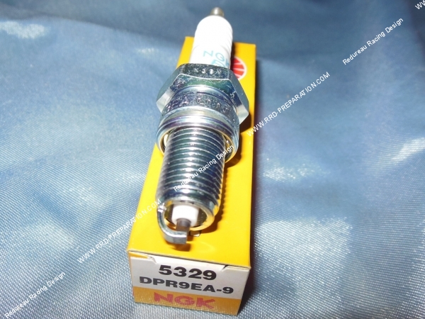 vue Bougie culot long NGK DPR9EA-9 (indice moyen)