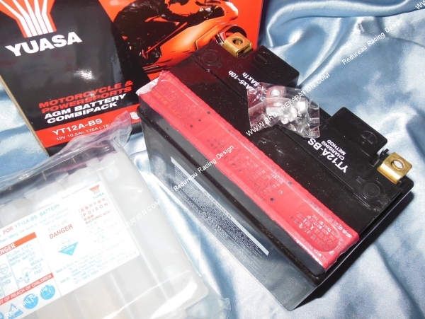 vue Batterie sans entretien YUASA YT12A-BS 12v 10A pour moto, mécaboite, scooters