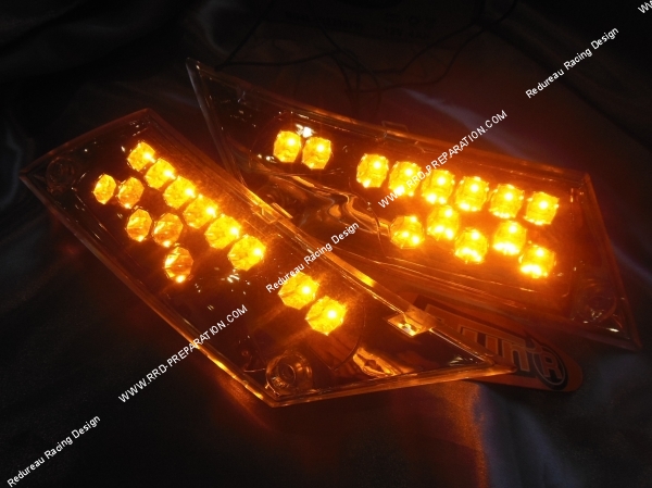 vue Clignotants arrière TUN'R chromés à leds scooter PIAGGIO ZIP à partir de 2001
