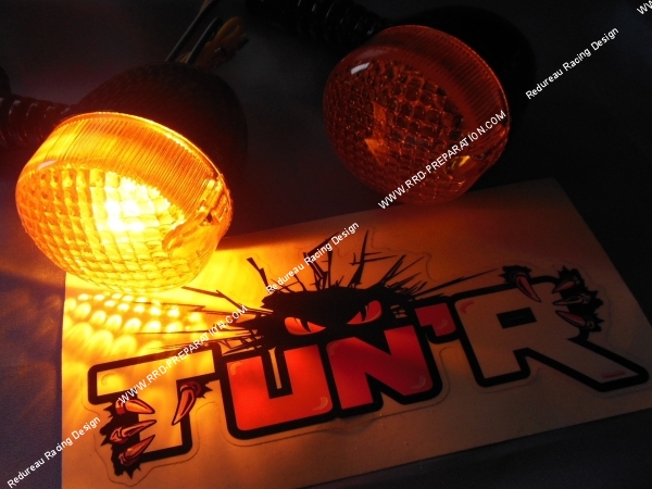 vue Clignotants arrière TUN'R carbone  orange pour DERBI Senda, MBK Nitro, YAMAHA Aerox...