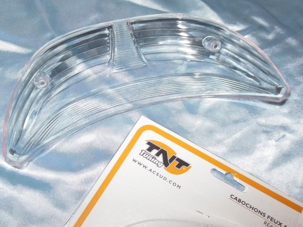 vue Cabochon feu arrière transparent TNT TUNING pour scooter PEUGEOT TREKKER, SQUAB