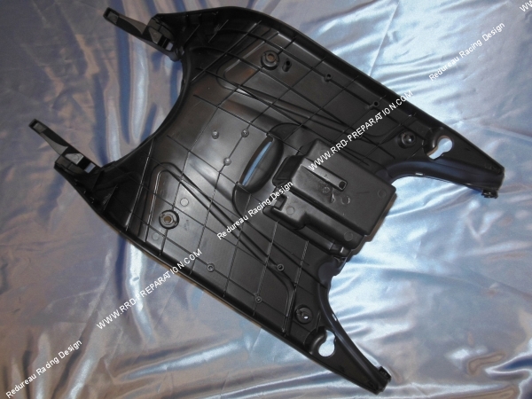 vue dessous Marche pied TNT Tunning pour MBK Booster après 2004 Noir ou Blanc