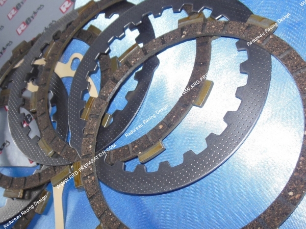 vue Jeu de disques d’embrayage garnis renforcés + joint de carter P2R pour mécaboite moteur minarelli AM6