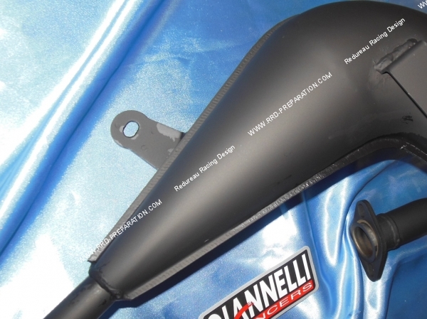 vue attache Corps de pot d'échappement GIANNELLI en métal noir pour SUZUKI TSX E 80cc 2 temps 1982 a 2001