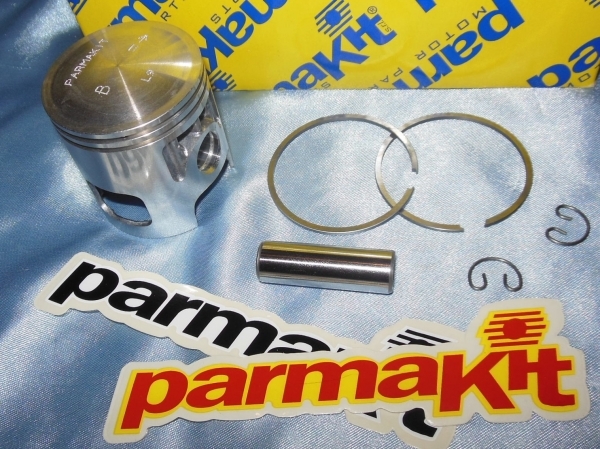 vue Piston bi segment PARMAKIT Ø45mm pour kit 70cc sur HONDA MB 50, MT 50 et MTX 50 refroidissement par air