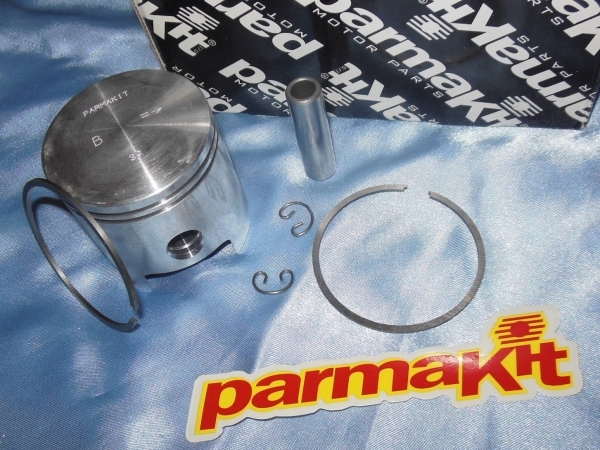 vue Piston bi segment PARMAKIT Ø55mm pour kit 100cc aluminium sur YAMAHA DT, TZR, RD et YSR 80cc LC refroidissement liquide