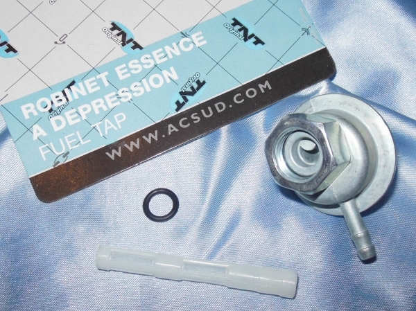 vue Robinet a dépression TNT Original pour scooters moteur chinois GY6