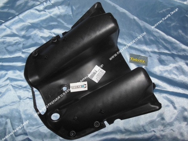 vue Tablier arrière  protège jambe intérieur TEKNIX type origine (partie supérieur) scooter chinois 50cc