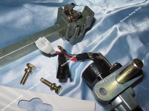 zoom Contacteur a clé (neiman) + serrure coffre pour Booster NG jusqu’à 2002