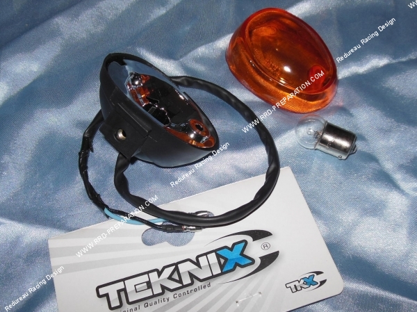 zoom Clignotant avant droit TEKNIX noir  orange homologué Booster 2004, scooter chinois 4 temps...