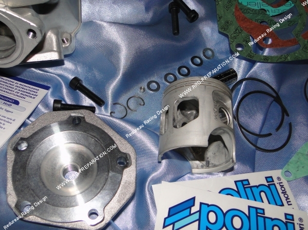 Vue sur le piston et la culasse du kit POLINI pour rotax 122 et 123